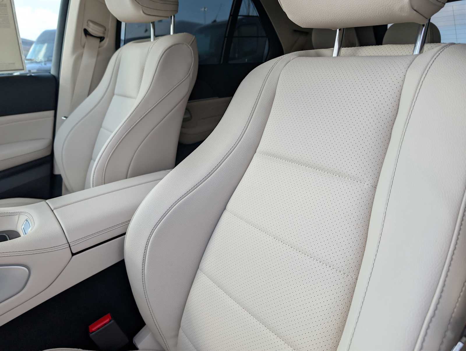 Thumbnail: 2026 Mercedes-Benz GLE - 8