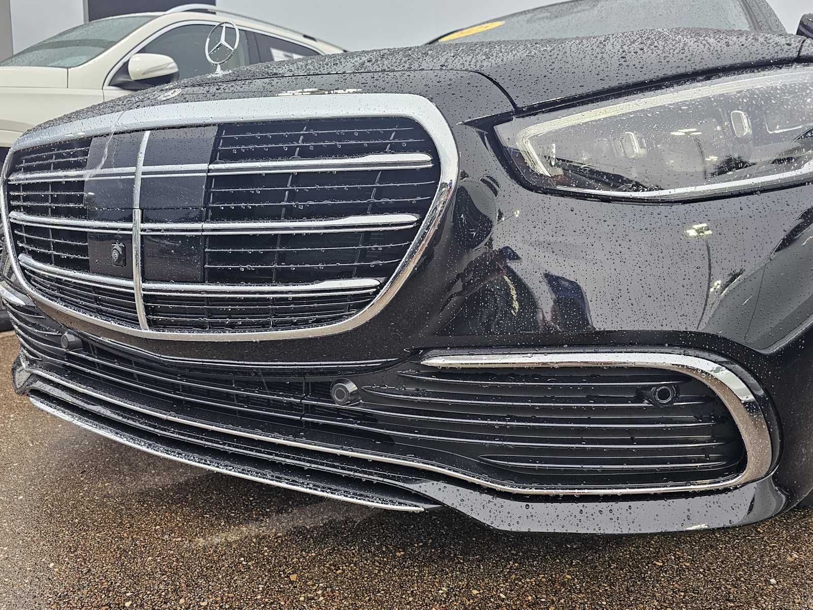 Thumbnail: 2025 Mercedes-Benz S-Class - 8