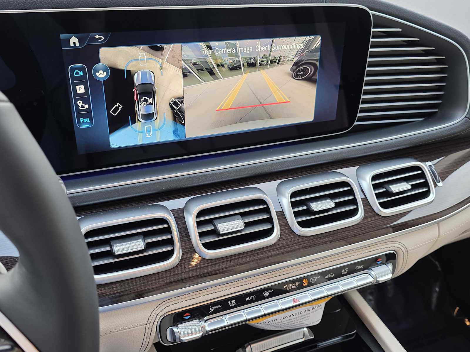 Thumbnail: 2026 Mercedes-Benz GLE - 10