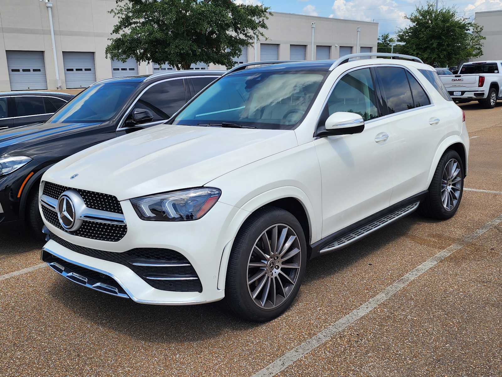 Thumbnail: 2021 Mercedes-Benz GLE - 1