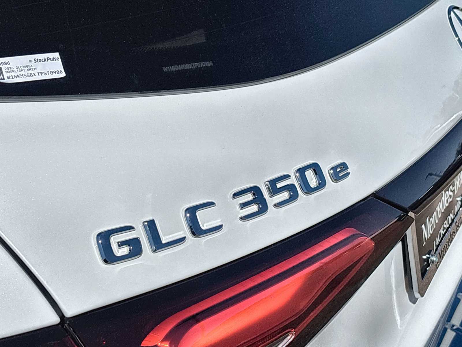 Thumbnail: 2026 Mercedes-Benz GLC - 15