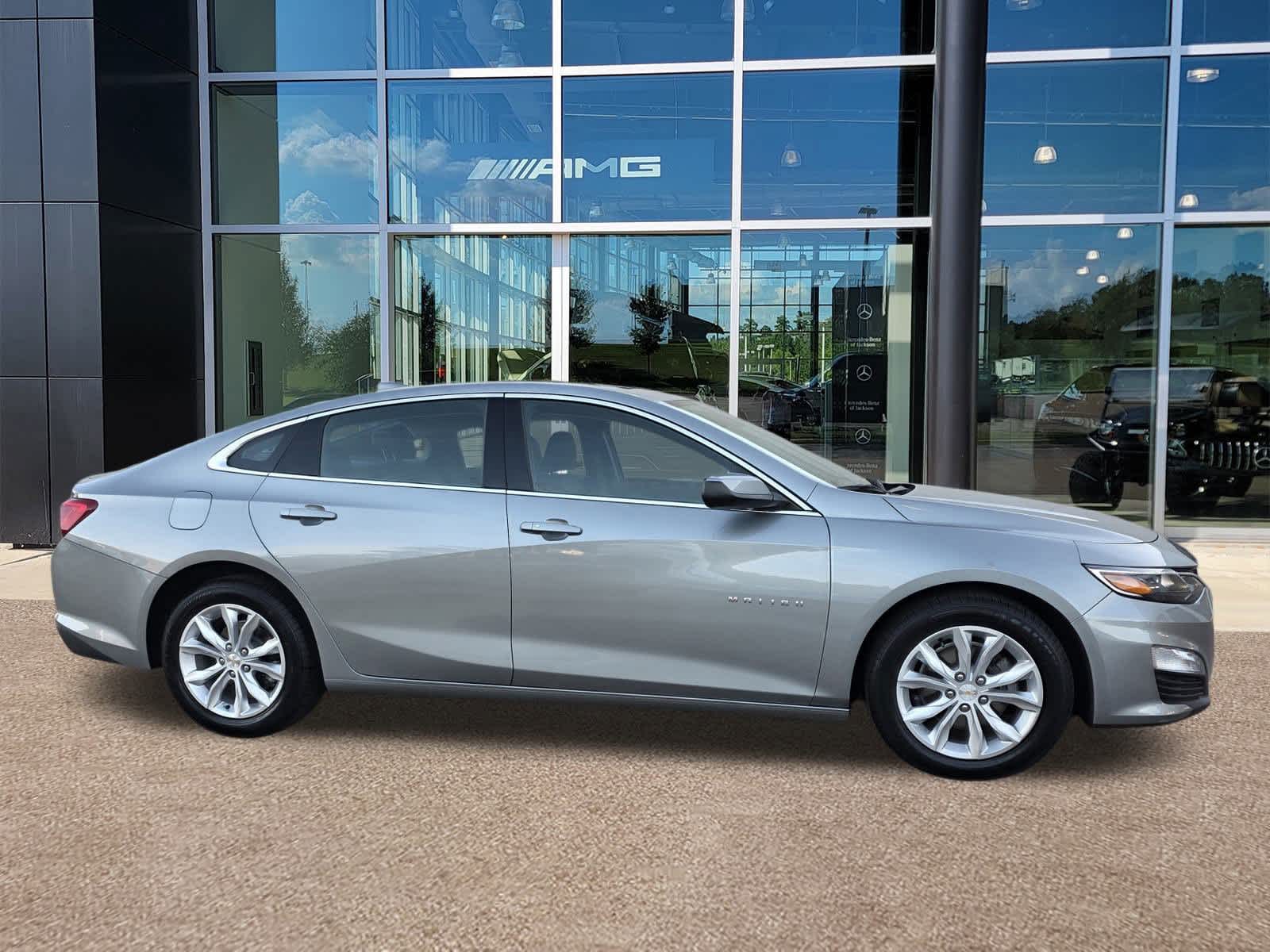 Thumbnail: 2024 Chevrolet Malibu - 4