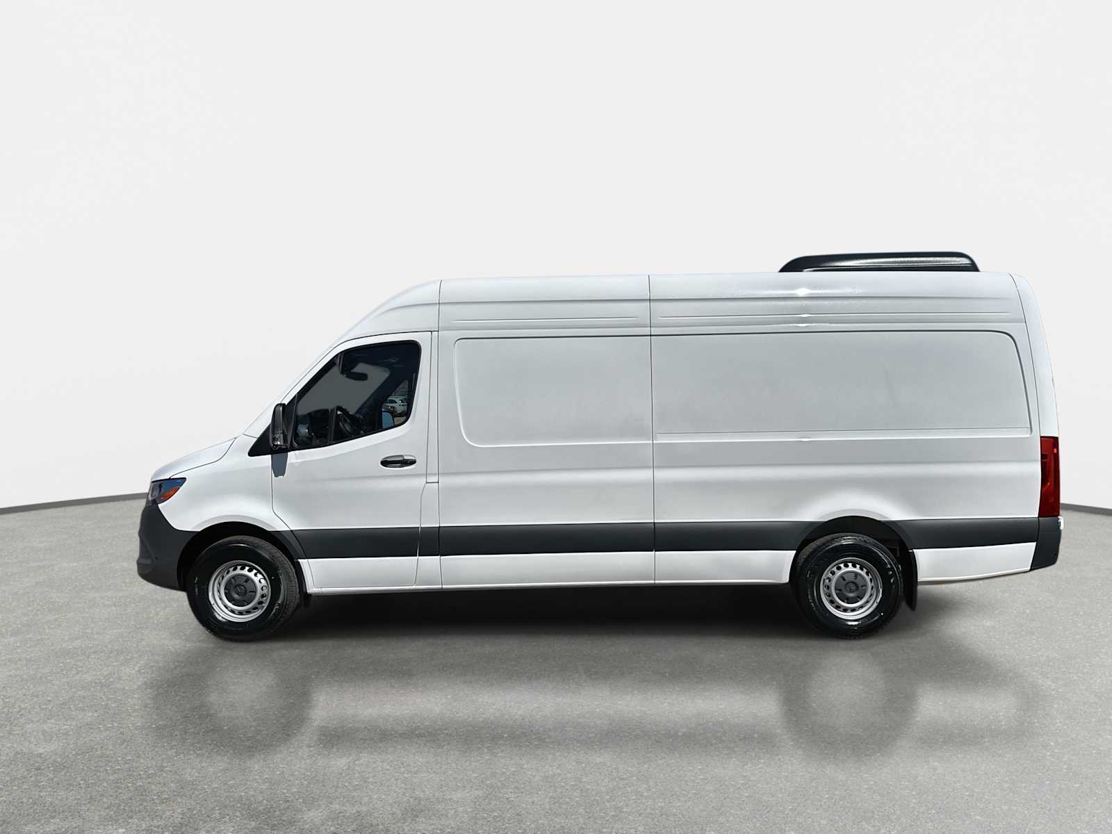 Thumbnail: 2026 Mercedes-Benz Sprinter - 3