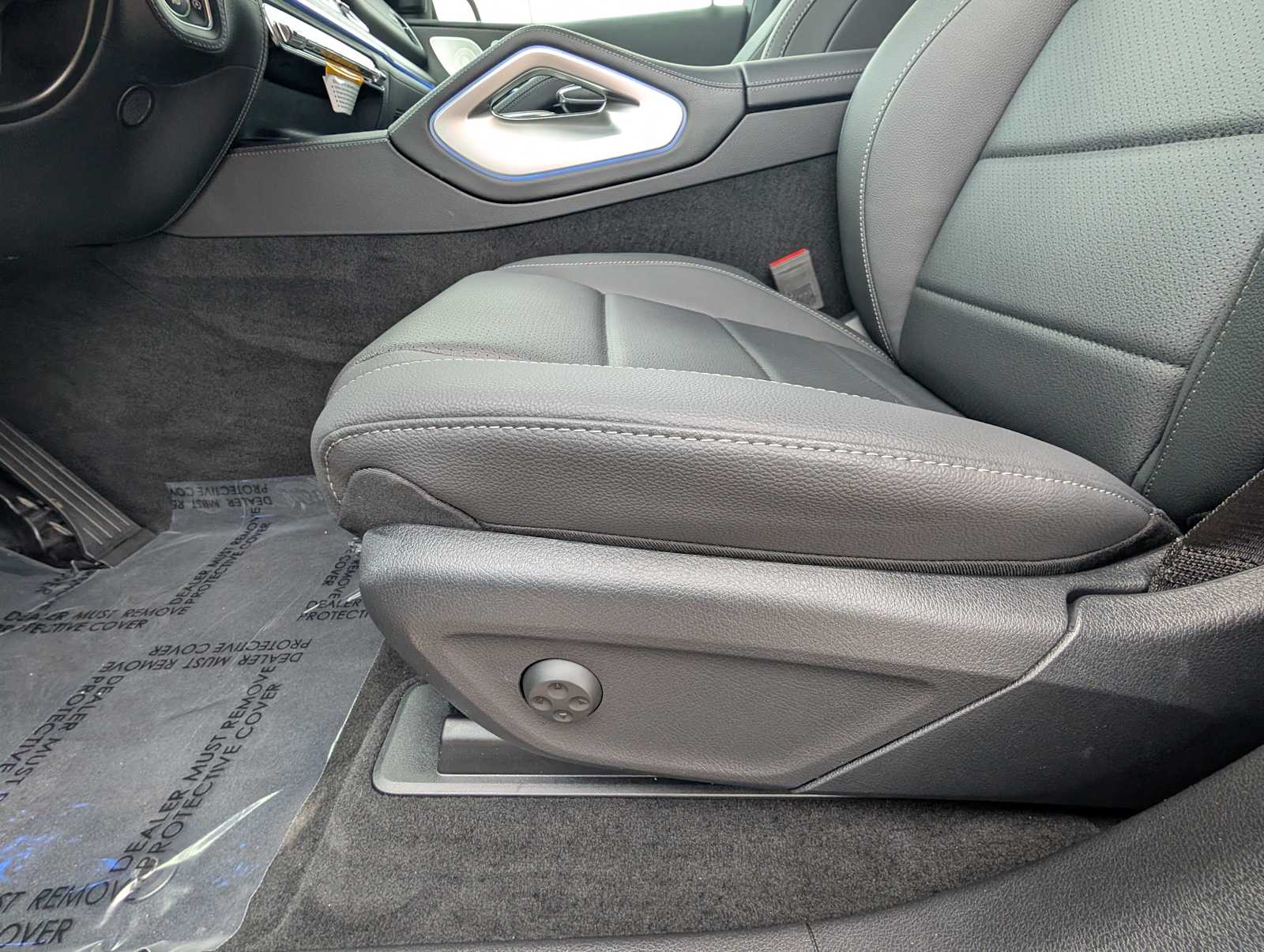 Thumbnail: 2026 Mercedes-Benz GLE - 16