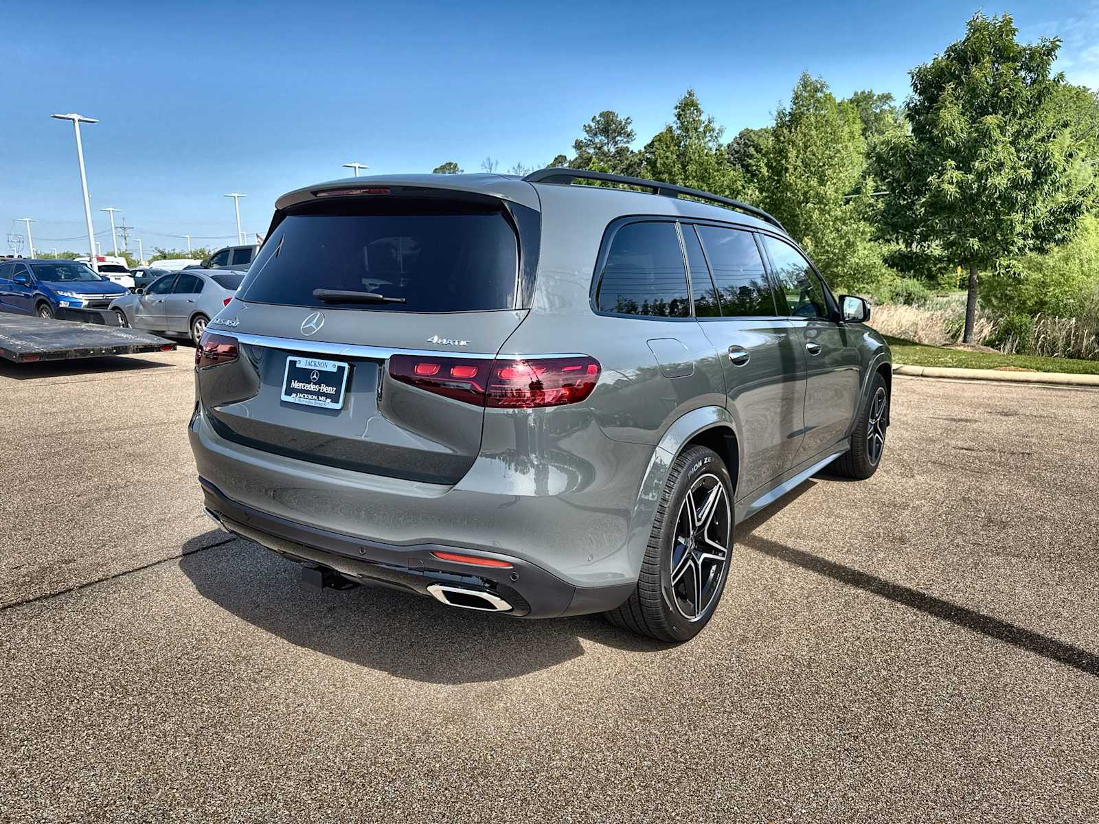 Thumbnail: 2026 Mercedes-Benz GLS - 8