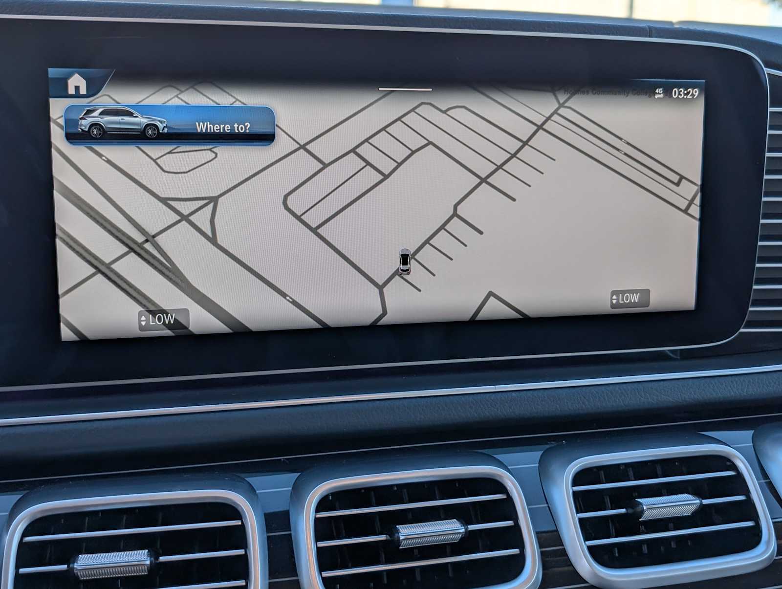 Thumbnail: 2025 Mercedes-Benz GLE - 11