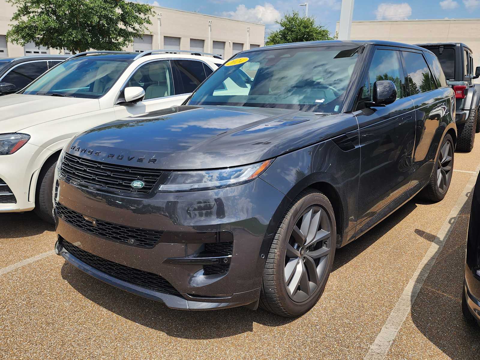 Thumbnail: 2024 Land Rover Range Rover Sport - 2