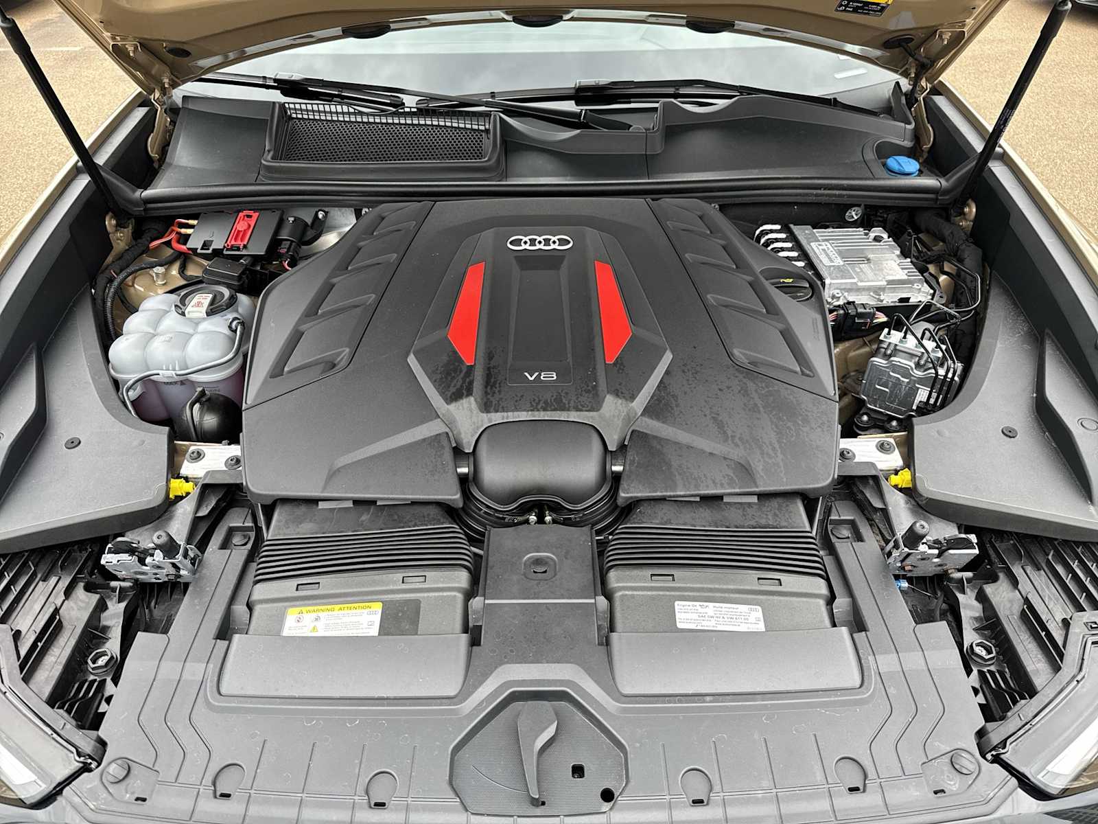 Thumbnail: 2024 Audi SQ8 - 13