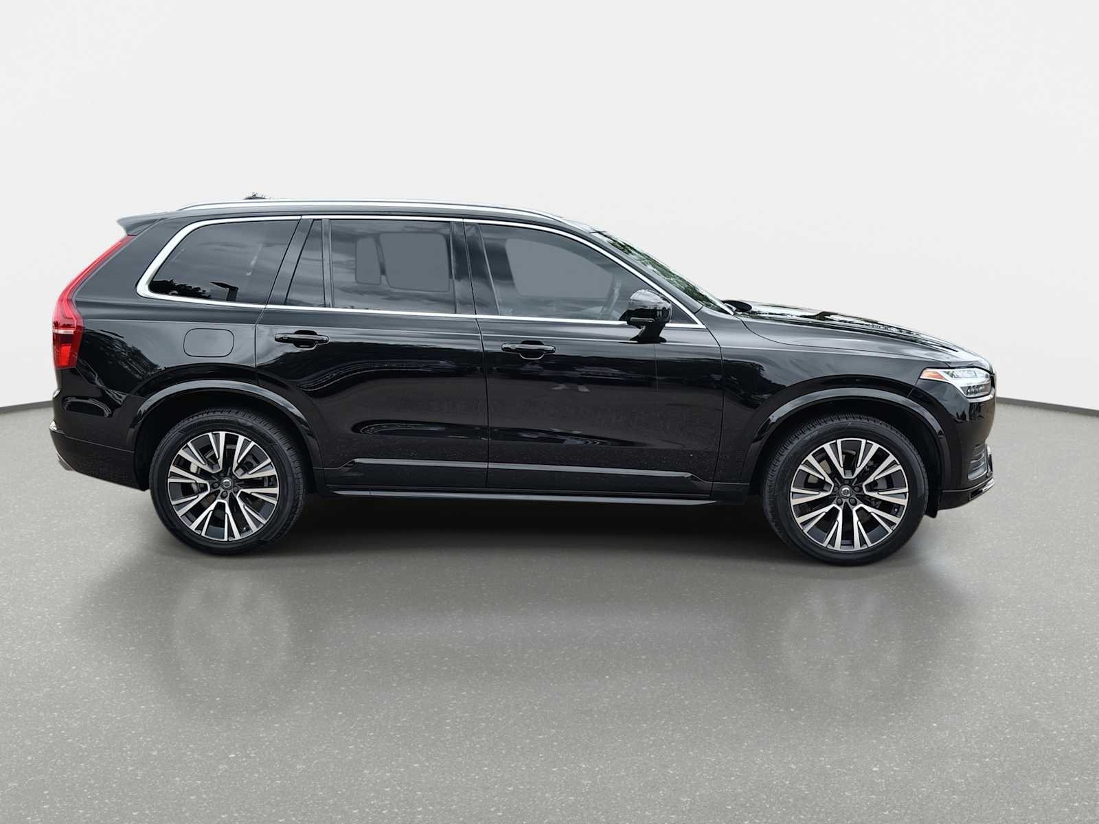 Thumbnail: 2021 Volvo XC90 - 10