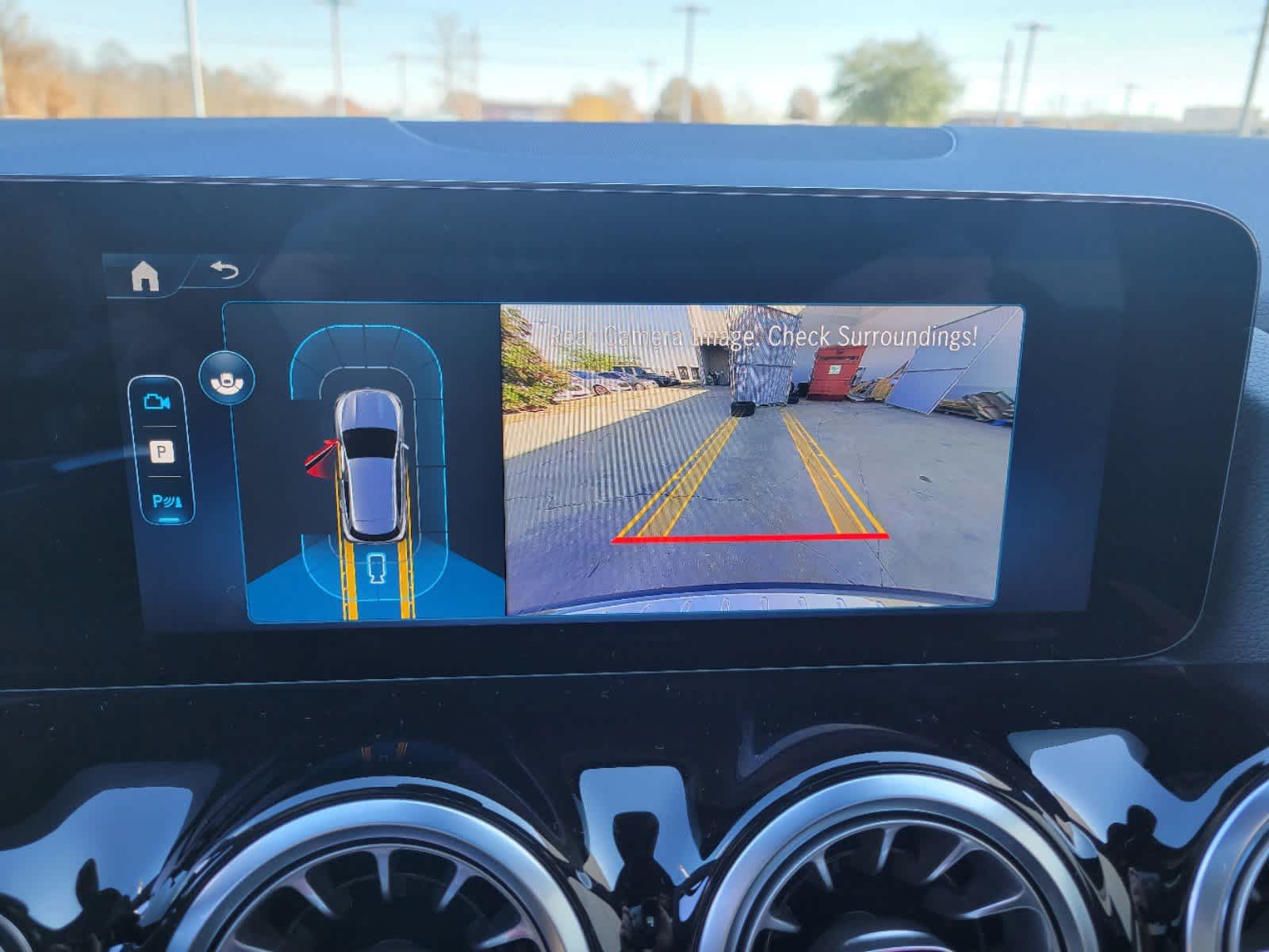 Thumbnail: 2025 Mercedes-Benz GLA - 4