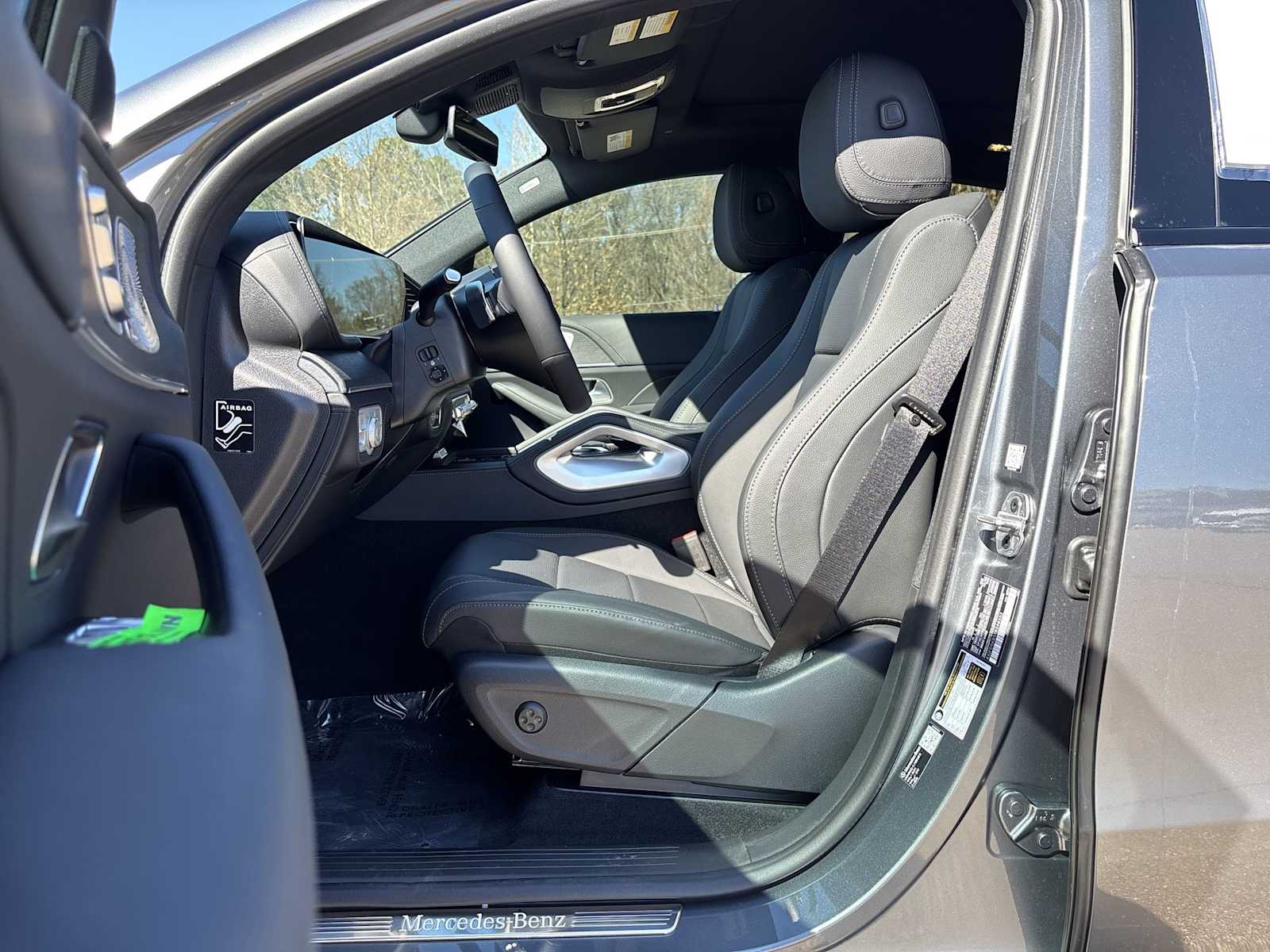 Thumbnail: 2026 Mercedes-Benz GLE - 2