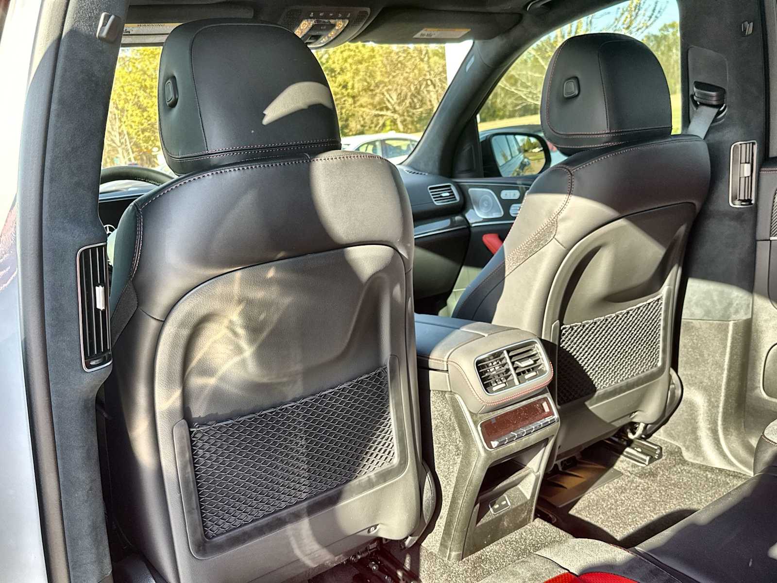 Thumbnail: 2026 Mercedes-Benz GL-Class - 18