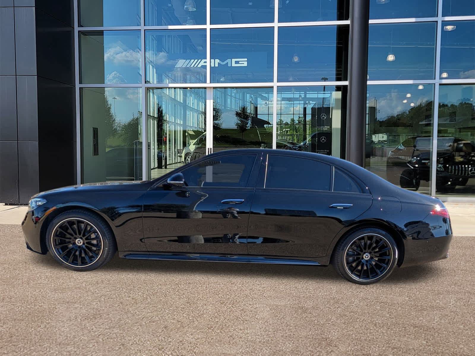 Thumbnail: 2025 Mercedes-Benz S-Class - 8