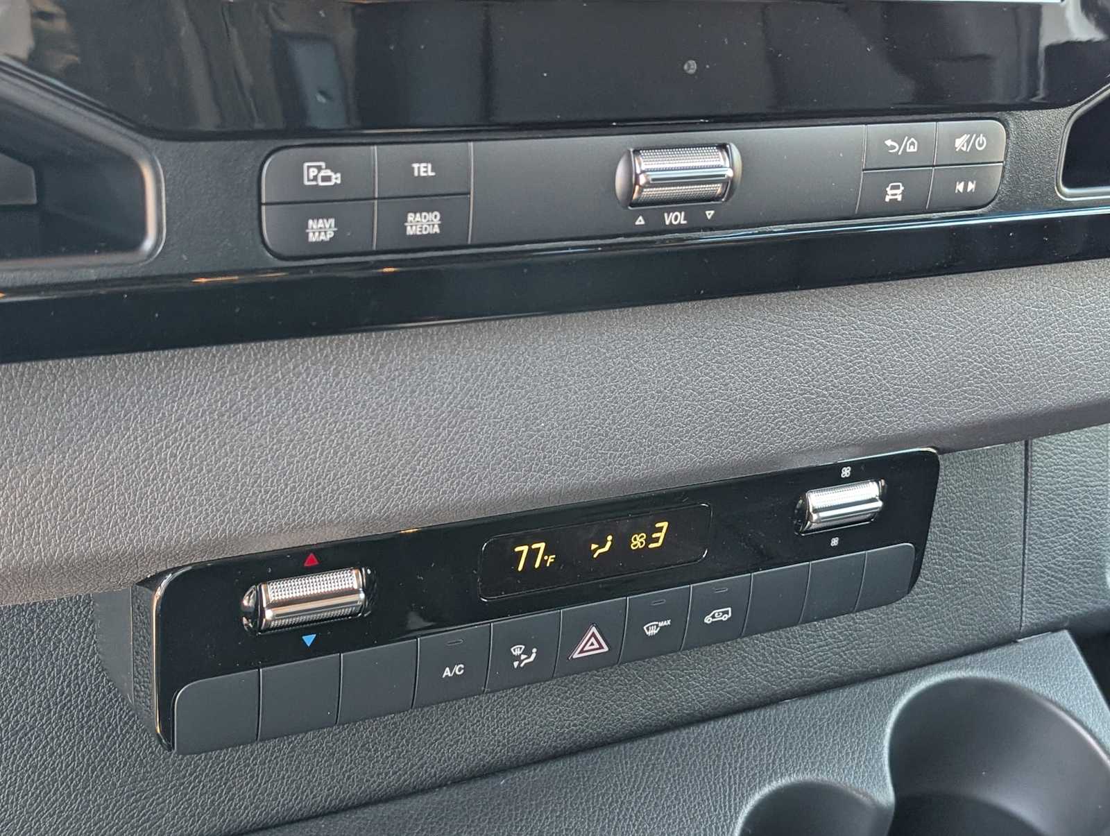 Thumbnail: 2026 Mercedes-Benz Sprinter - 11