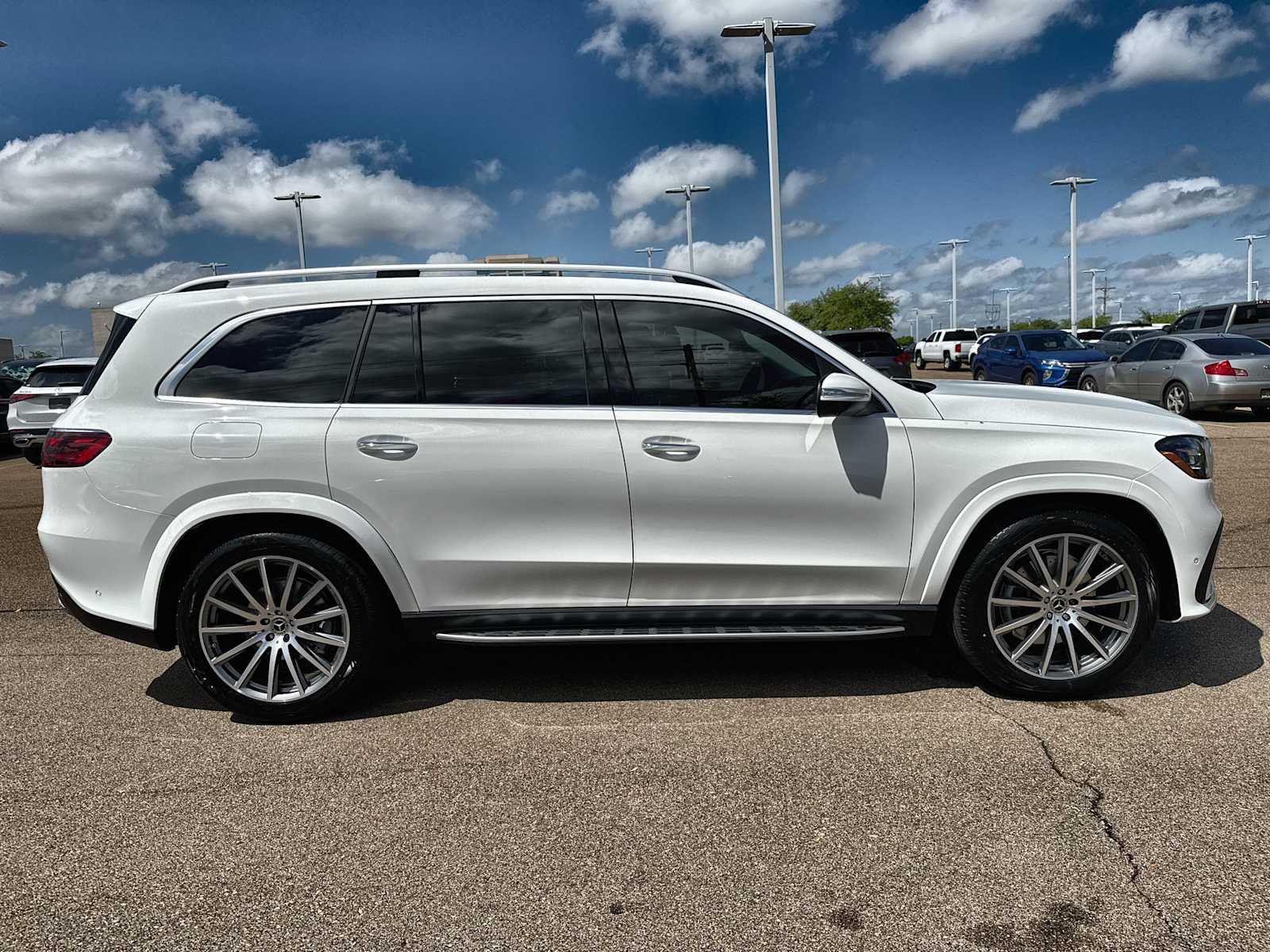 Thumbnail: 2026 Mercedes-Benz GLS - 10