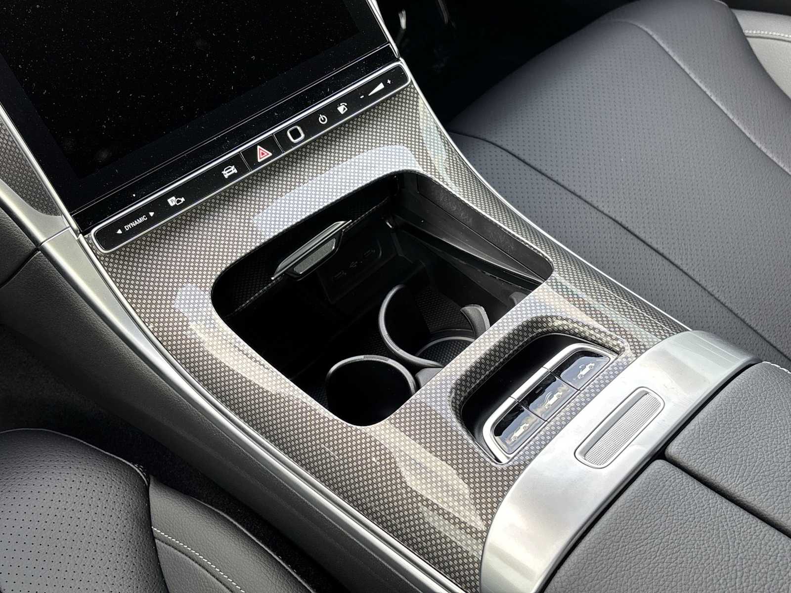 Thumbnail: 2026 Mercedes-Benz CLE - 21