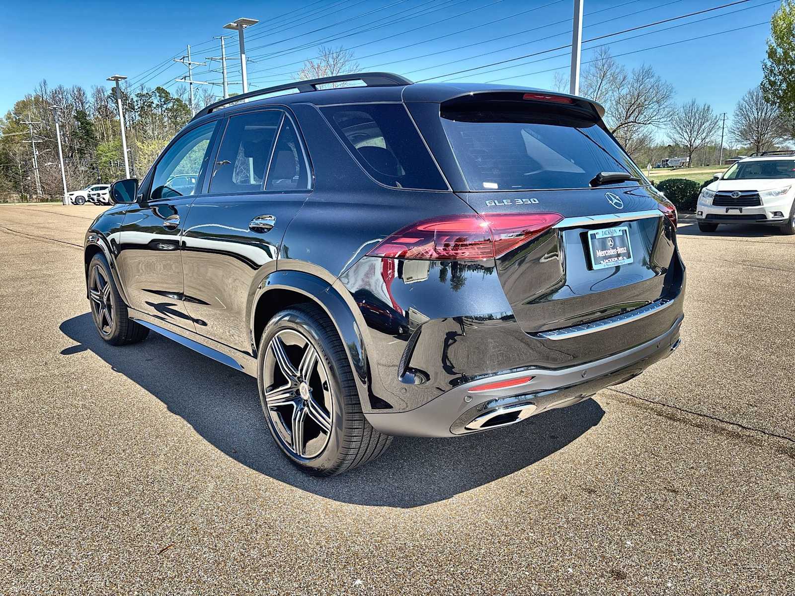 Thumbnail: 2026 Mercedes-Benz GLE - 6