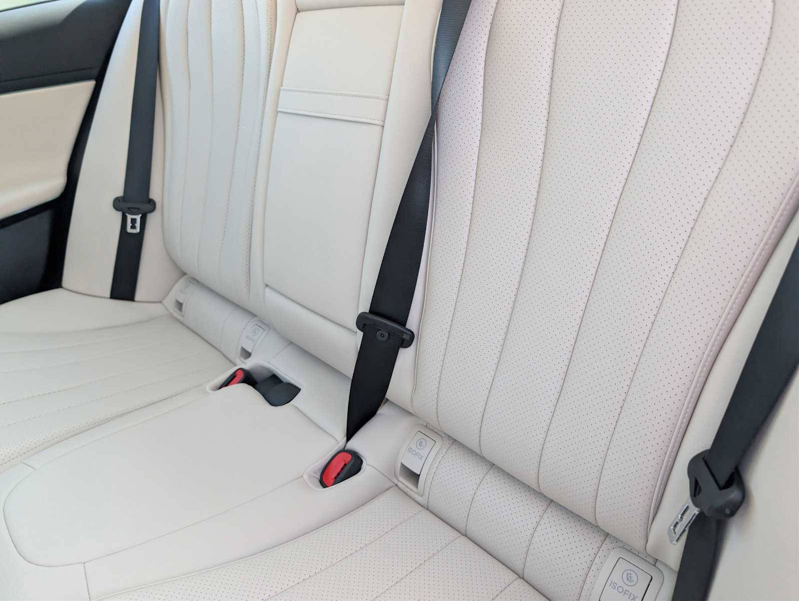 Thumbnail: 2026 Mercedes-Benz E-Class - 20