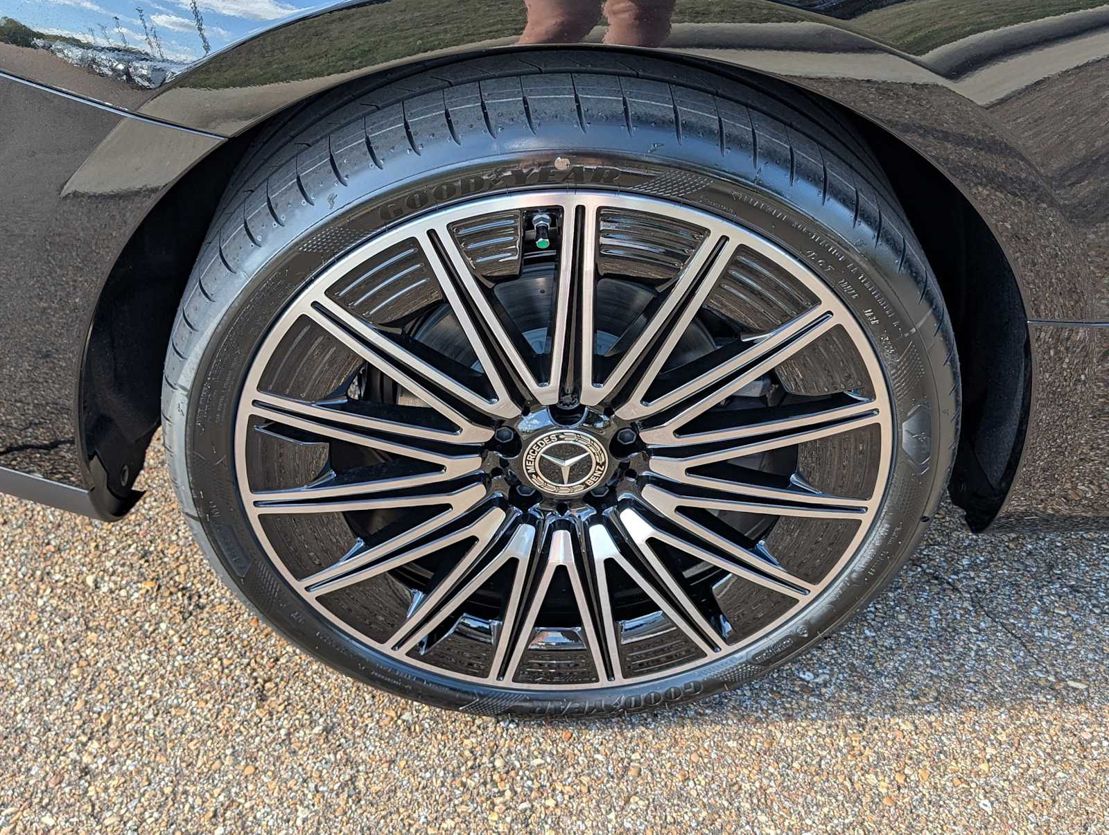 Thumbnail: 2026 Mercedes-Benz CLE - 25