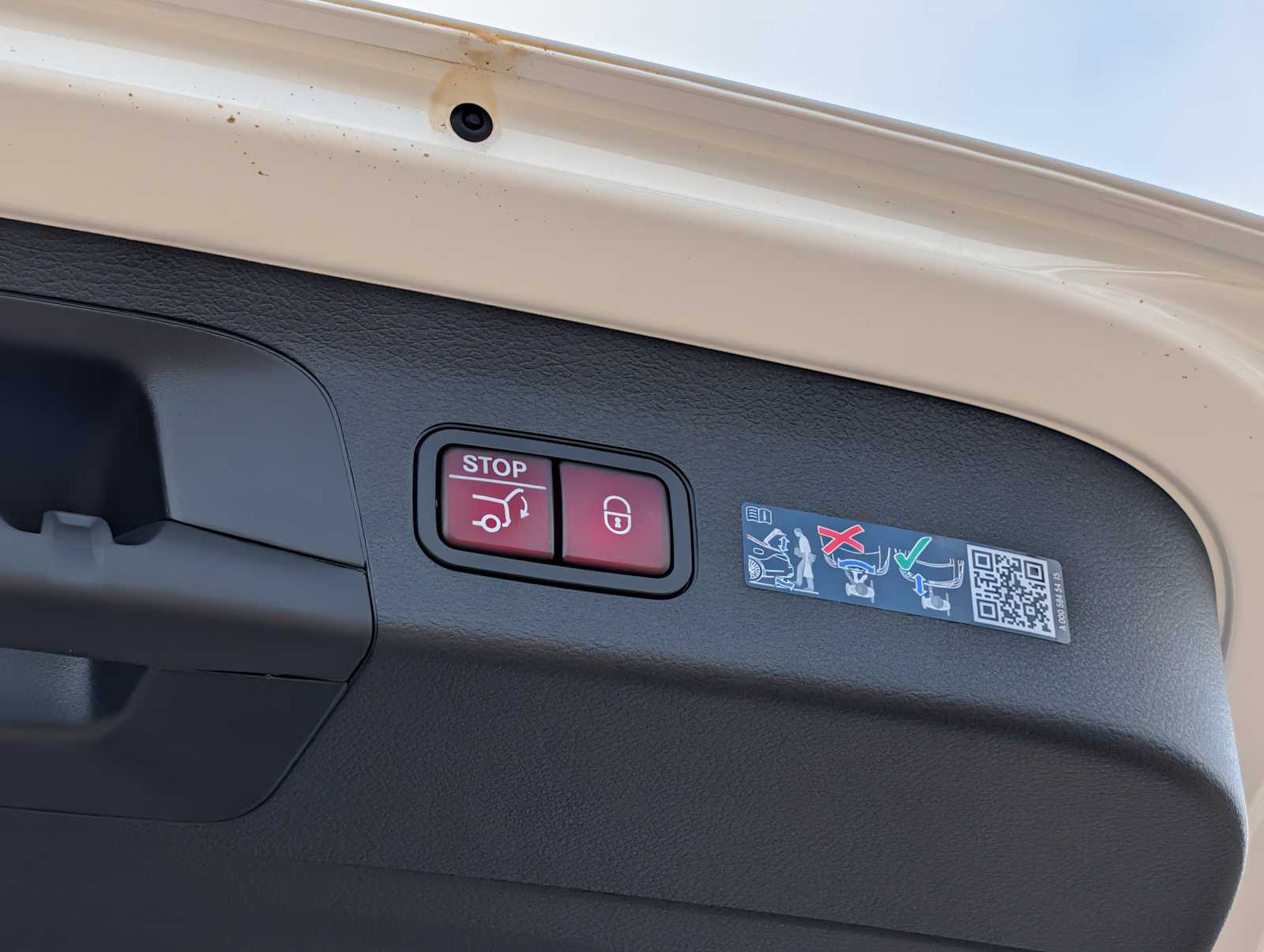 Thumbnail: 2026 Mercedes-Benz GLS - 30