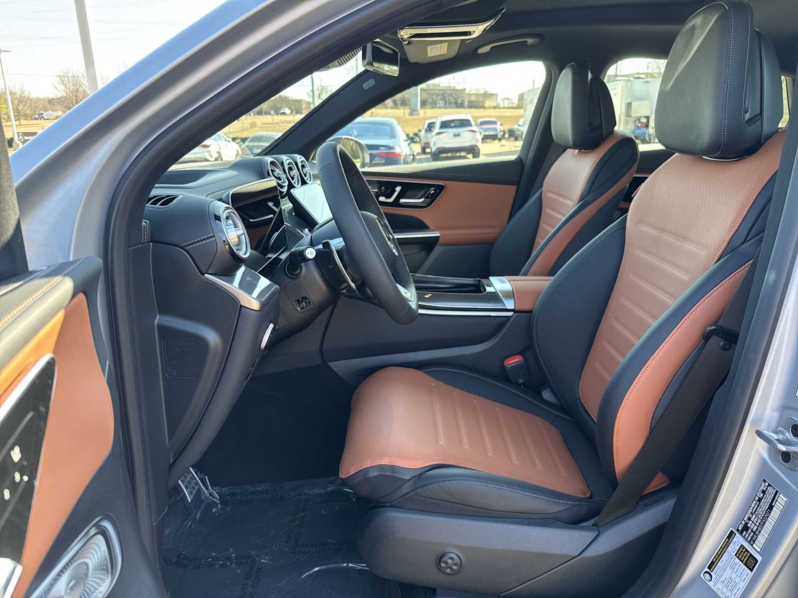 Thumbnail: 2026 Mercedes-Benz GLC - 15