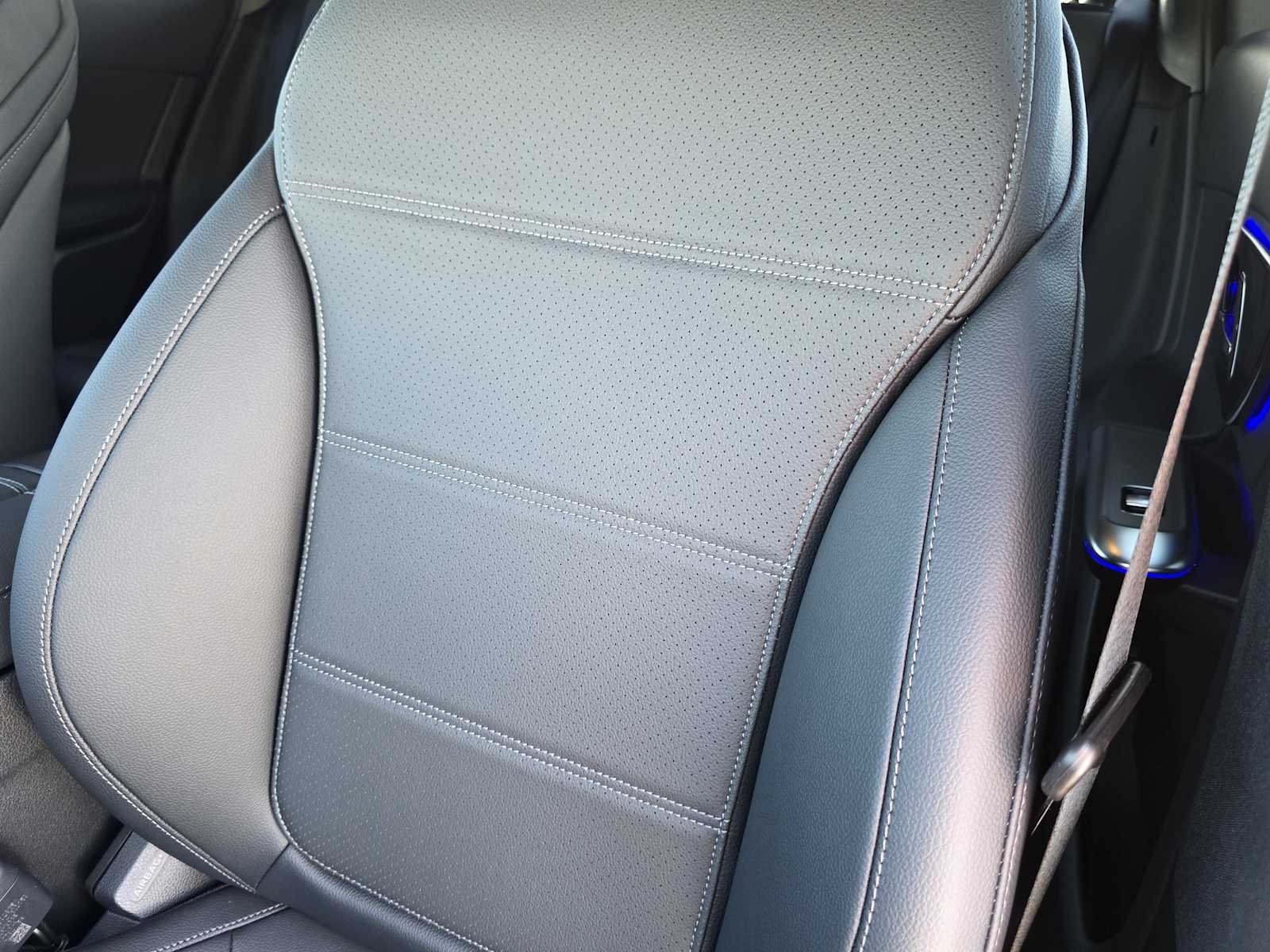 Thumbnail: 2026 Mercedes-Benz GLC - 13