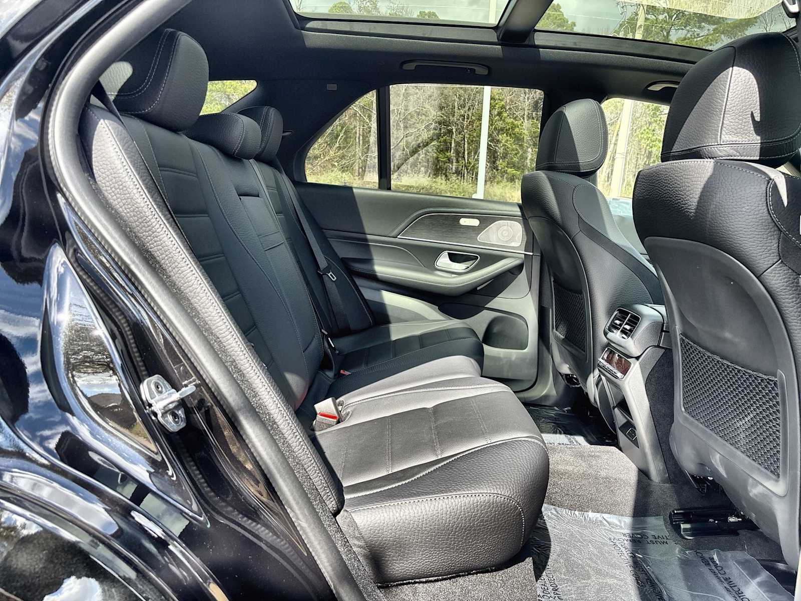 Thumbnail: 2026 Mercedes-Benz GLE - 19