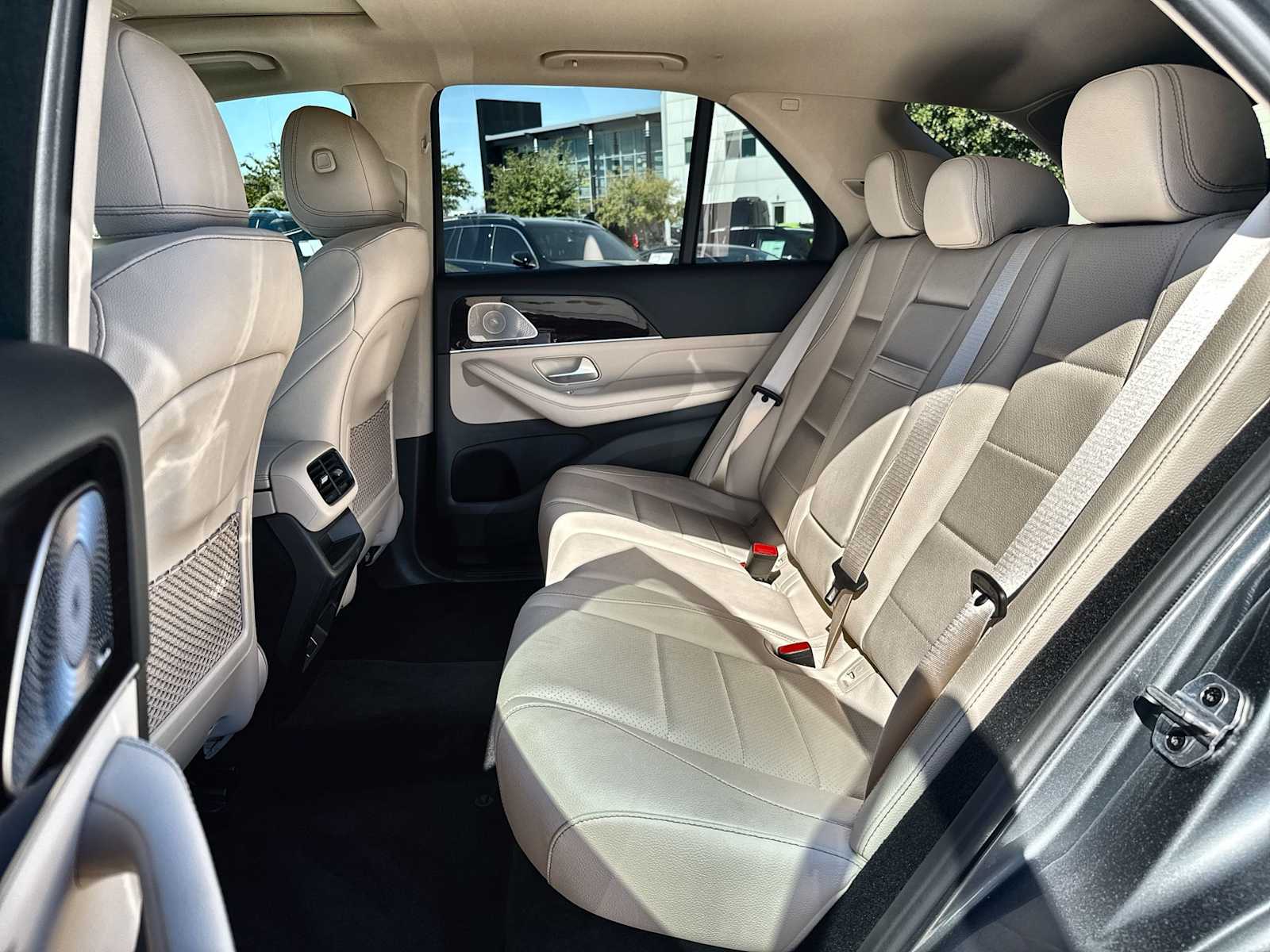 Thumbnail: 2026 Mercedes-Benz GLE - 4