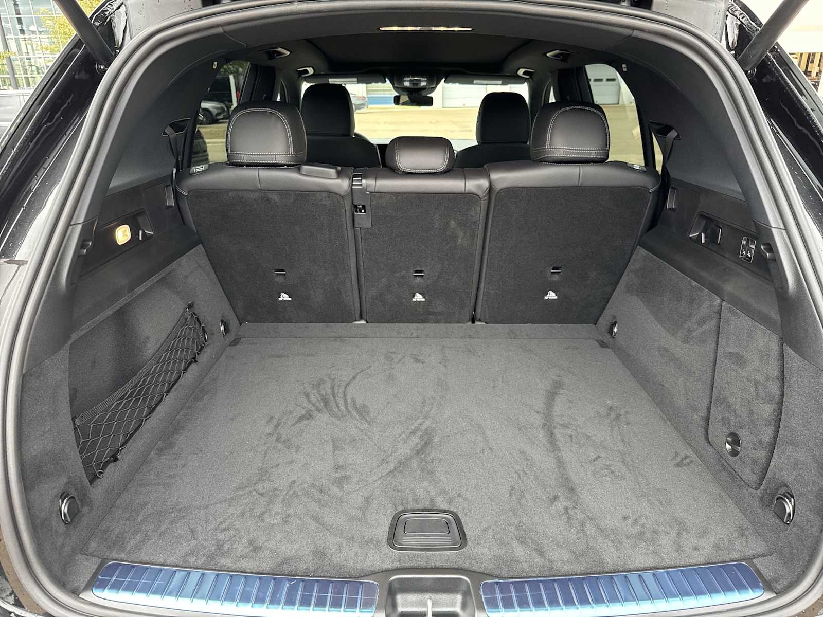 Thumbnail: 2026 Mercedes-Benz GLE - 26