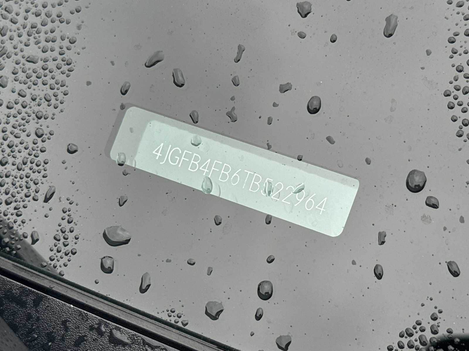 Thumbnail: 2026 Mercedes-Benz GLE - 28