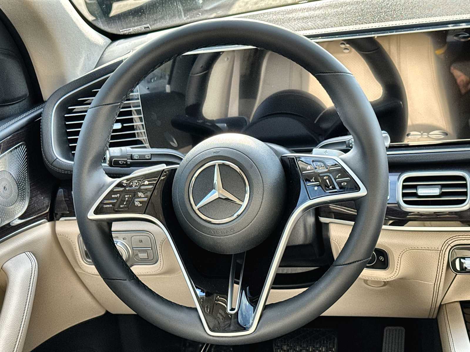 Thumbnail: 2026 Mercedes-Benz GLE - 21