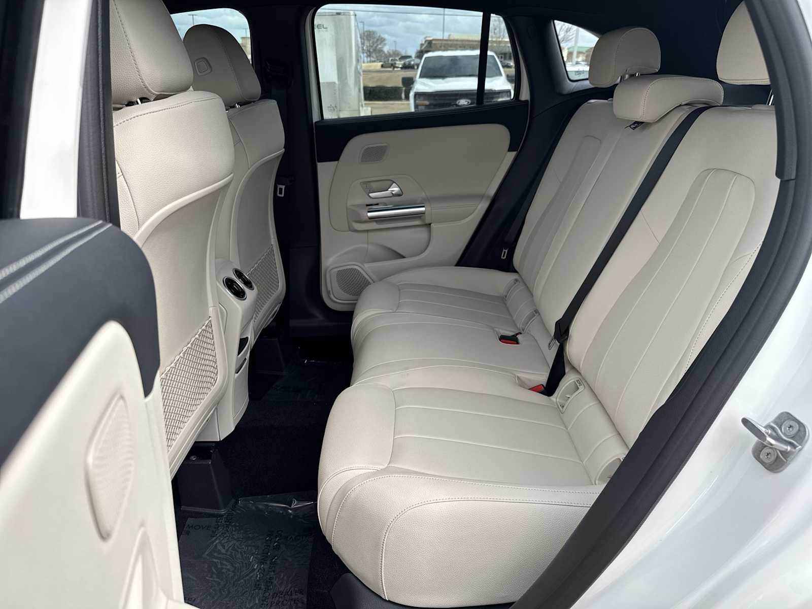 Thumbnail: 2026 Mercedes-Benz GLA - 18