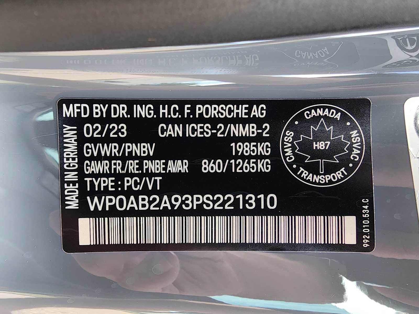 Thumbnail: 2023 Porsche 911 - 8