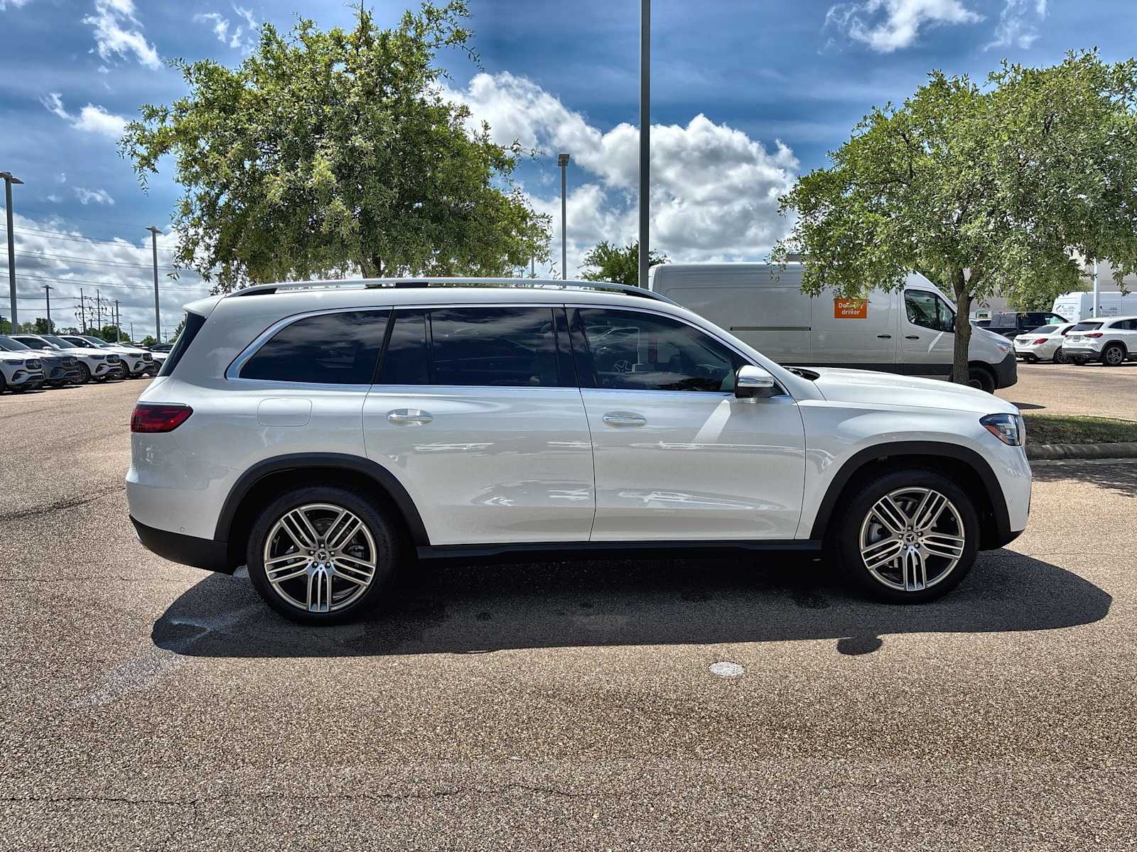 Thumbnail: 2026 Mercedes-Benz GLS - 10