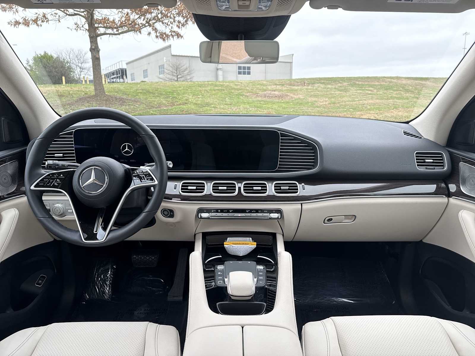 Thumbnail: 2026 Mercedes-Benz GLE - 14