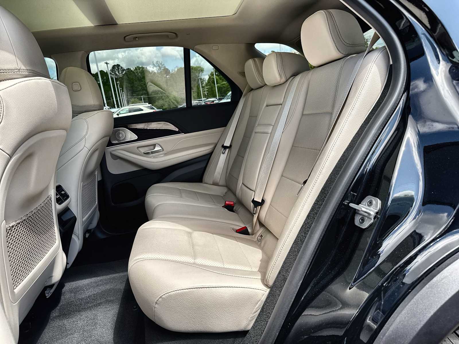 Thumbnail: 2026 Mercedes-Benz GLE - 4