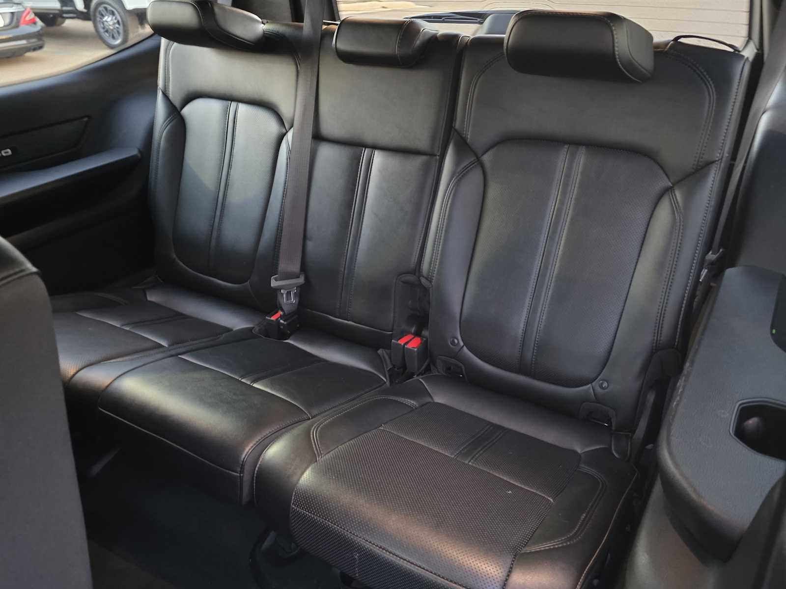 Thumbnail: 2024 Jeep Wagoneer - 23