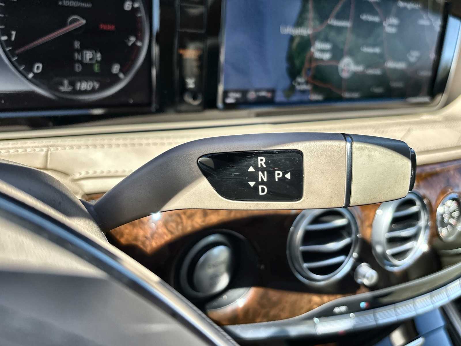 Thumbnail: 2016 Mercedes-Benz S-Class - 23