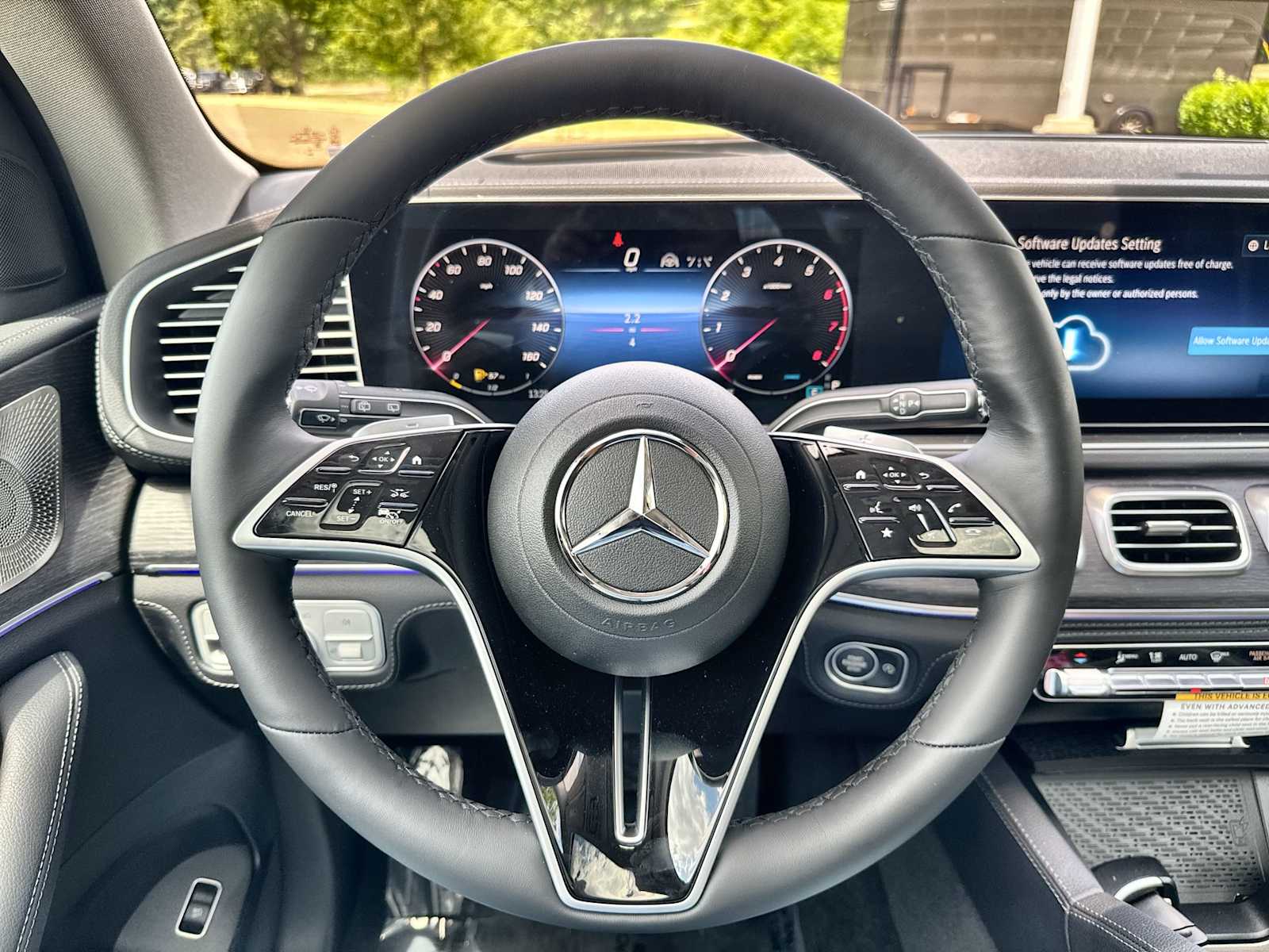 Thumbnail: 2026 Mercedes-Benz GLE - 21