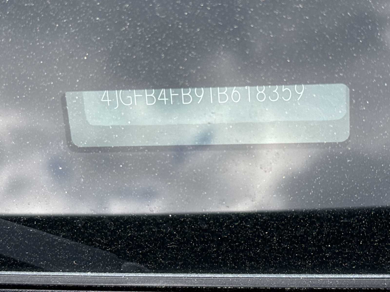 Thumbnail: 2026 Mercedes-Benz GLE - 28