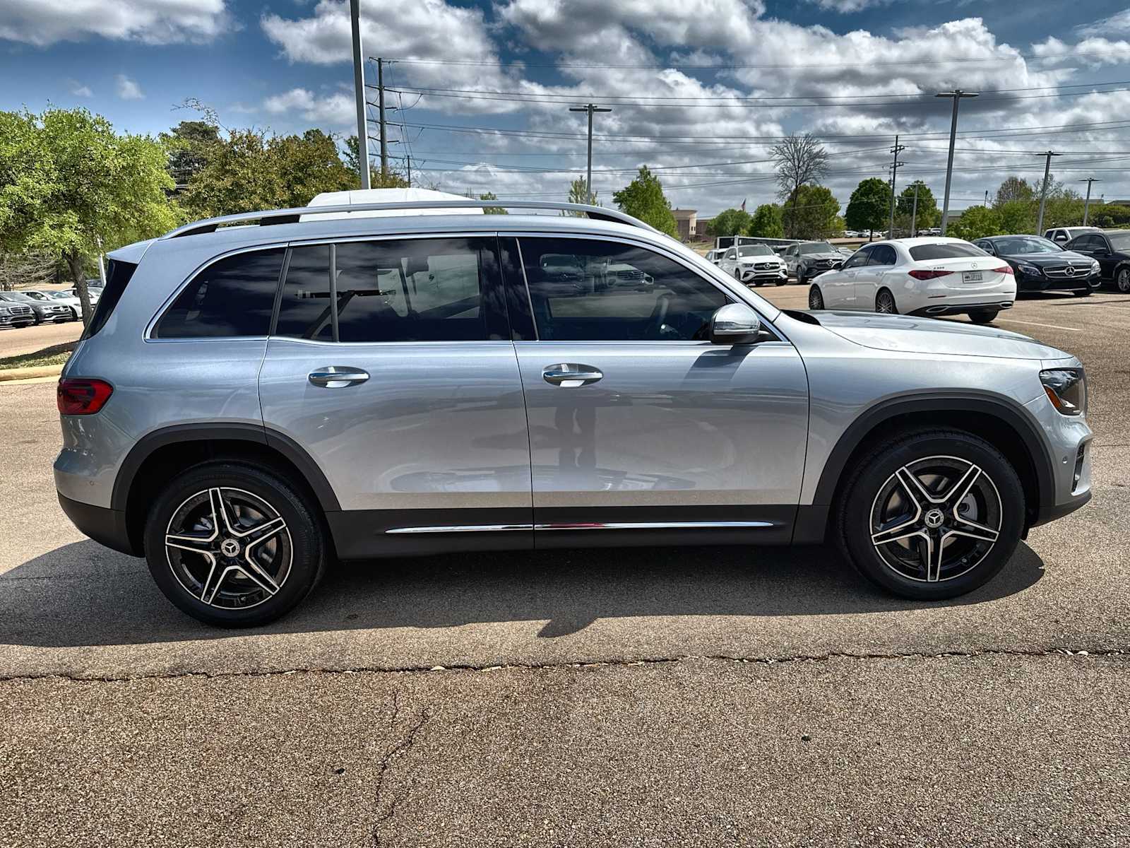 Thumbnail: 2026 Mercedes-Benz GLB - 10