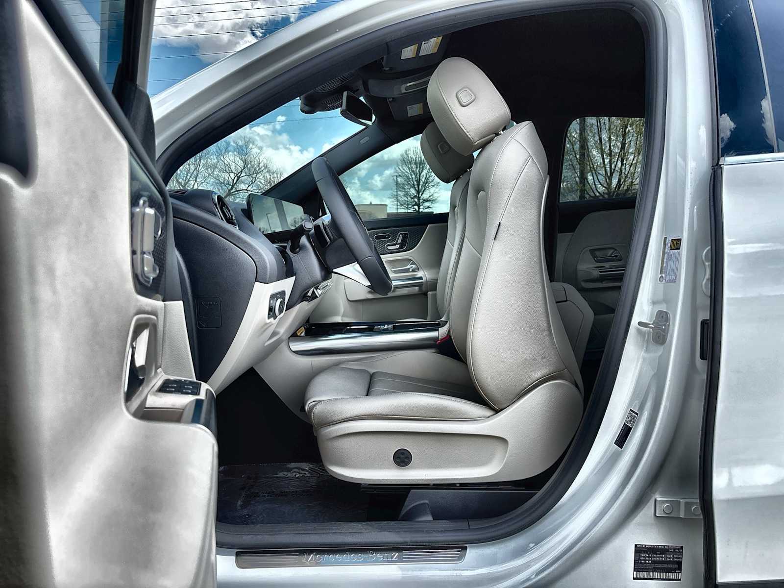 Thumbnail: 2026 Mercedes-Benz GLA - 2