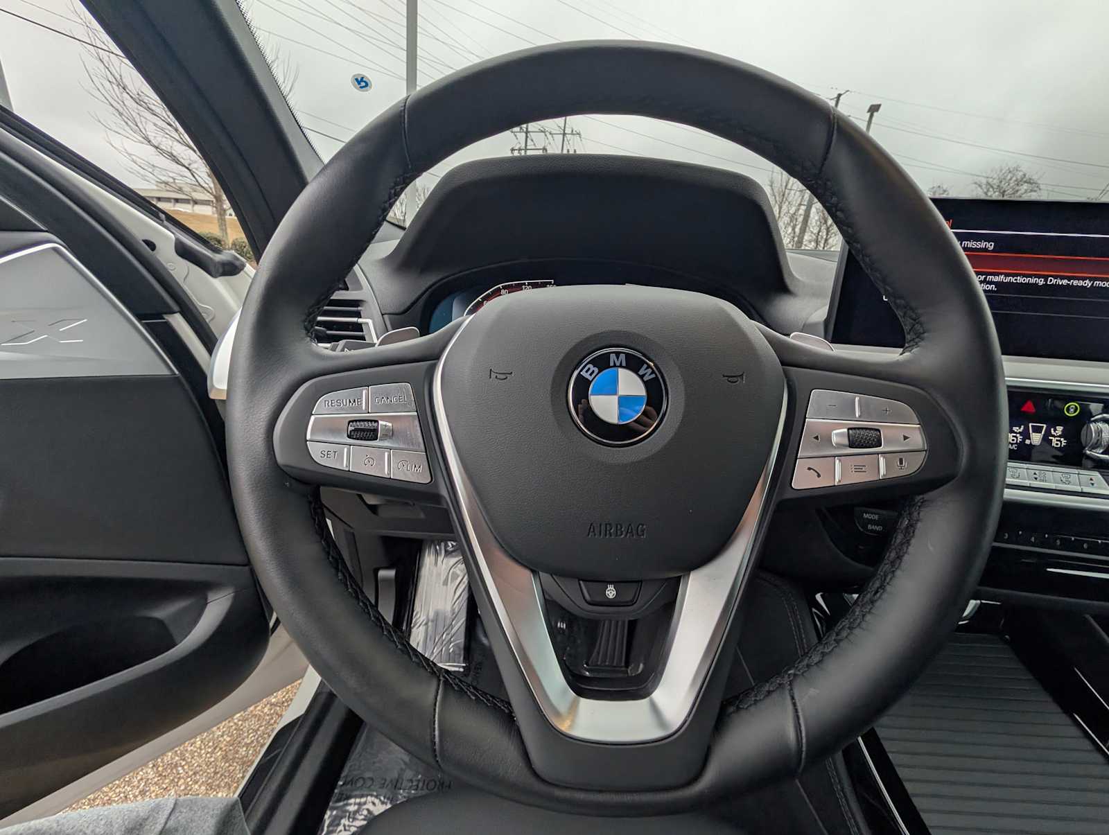 Thumbnail: 2025 BMW X4 - 10