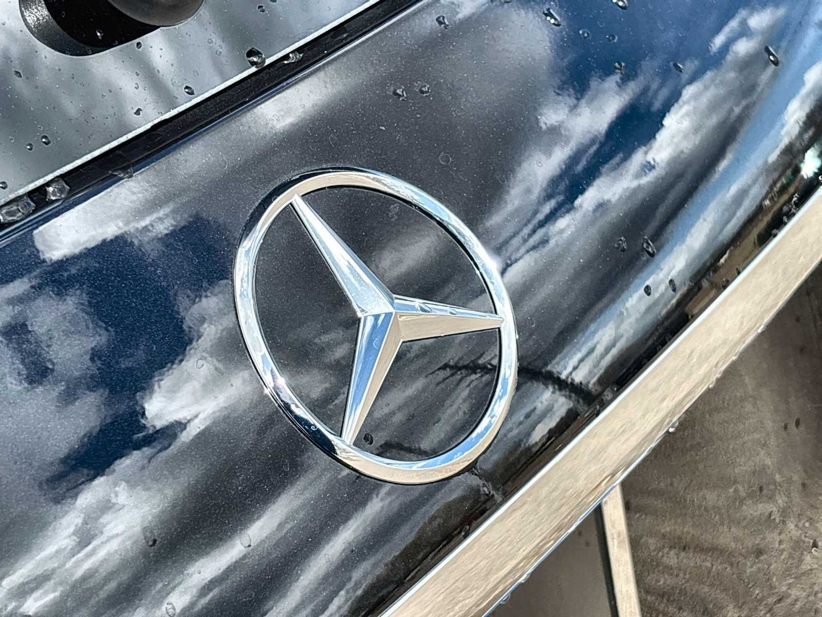 Thumbnail: 2026 Mercedes-Benz GLE - 16