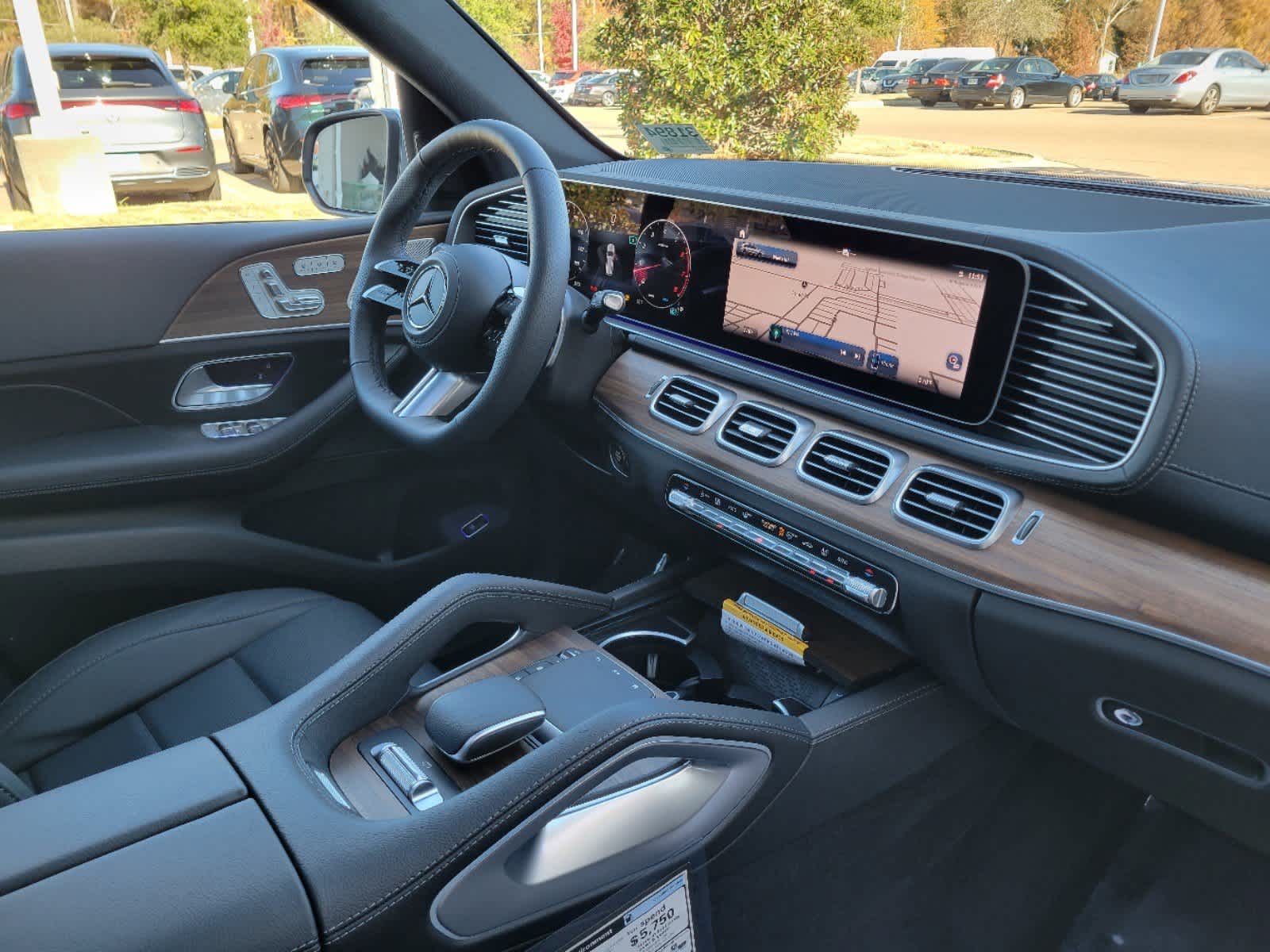 Thumbnail: 2025 Mercedes-Benz GLS - 21