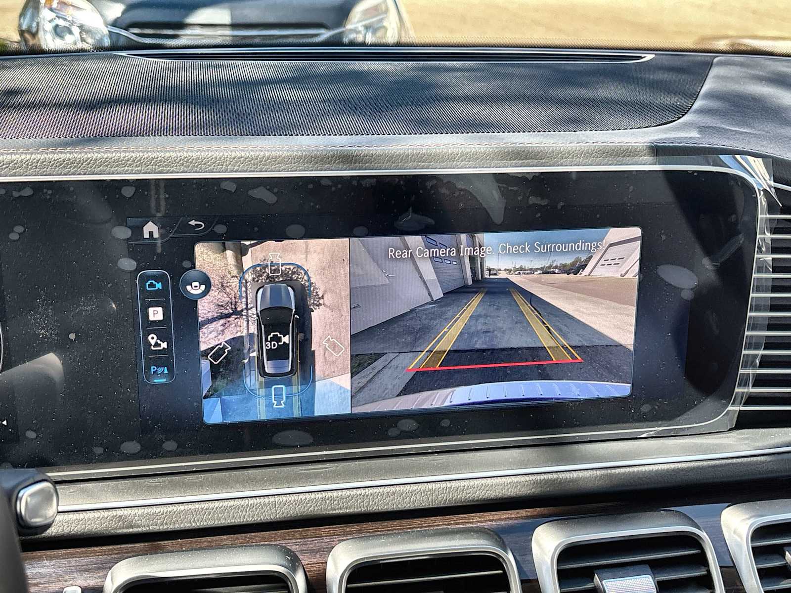 Thumbnail: 2026 Mercedes-Benz GLE - 27