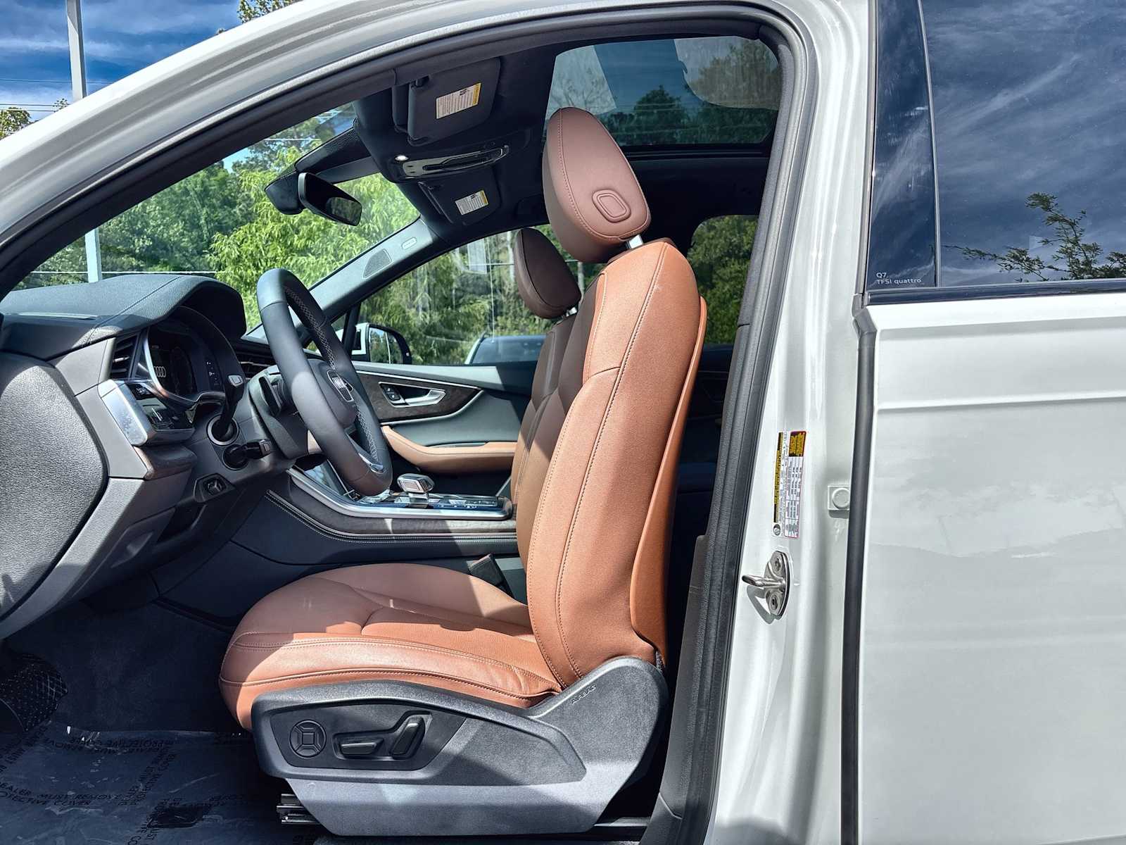 Thumbnail: 2025 Audi Q7 - 3