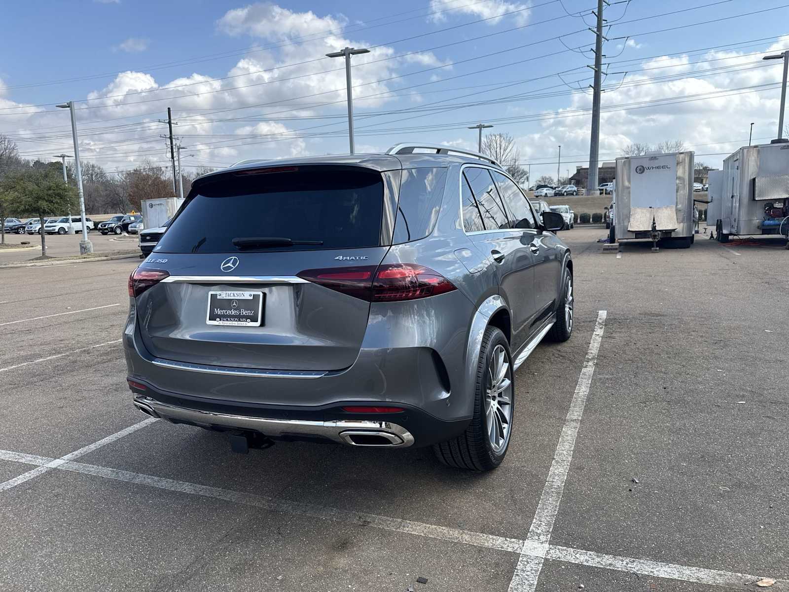 Thumbnail: 2026 Mercedes-Benz GLE - 6