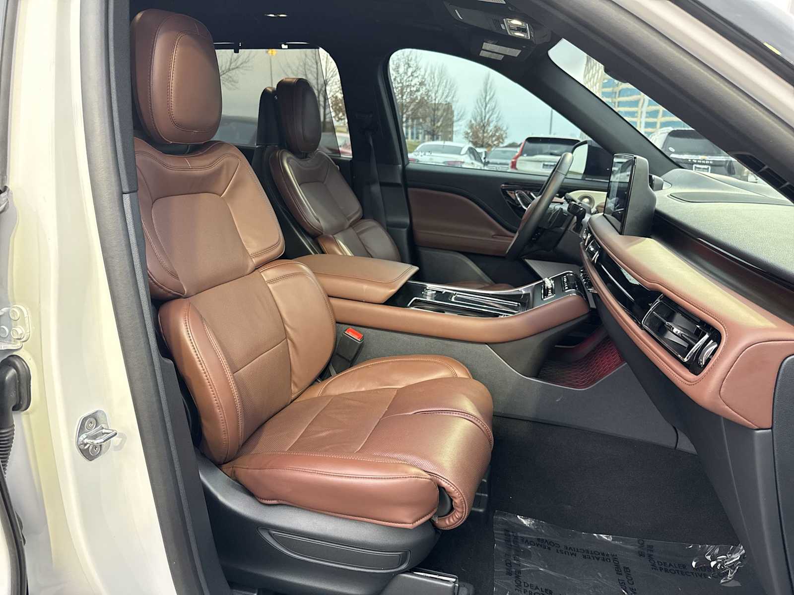 Thumbnail: 2025 Lincoln Aviator - 20