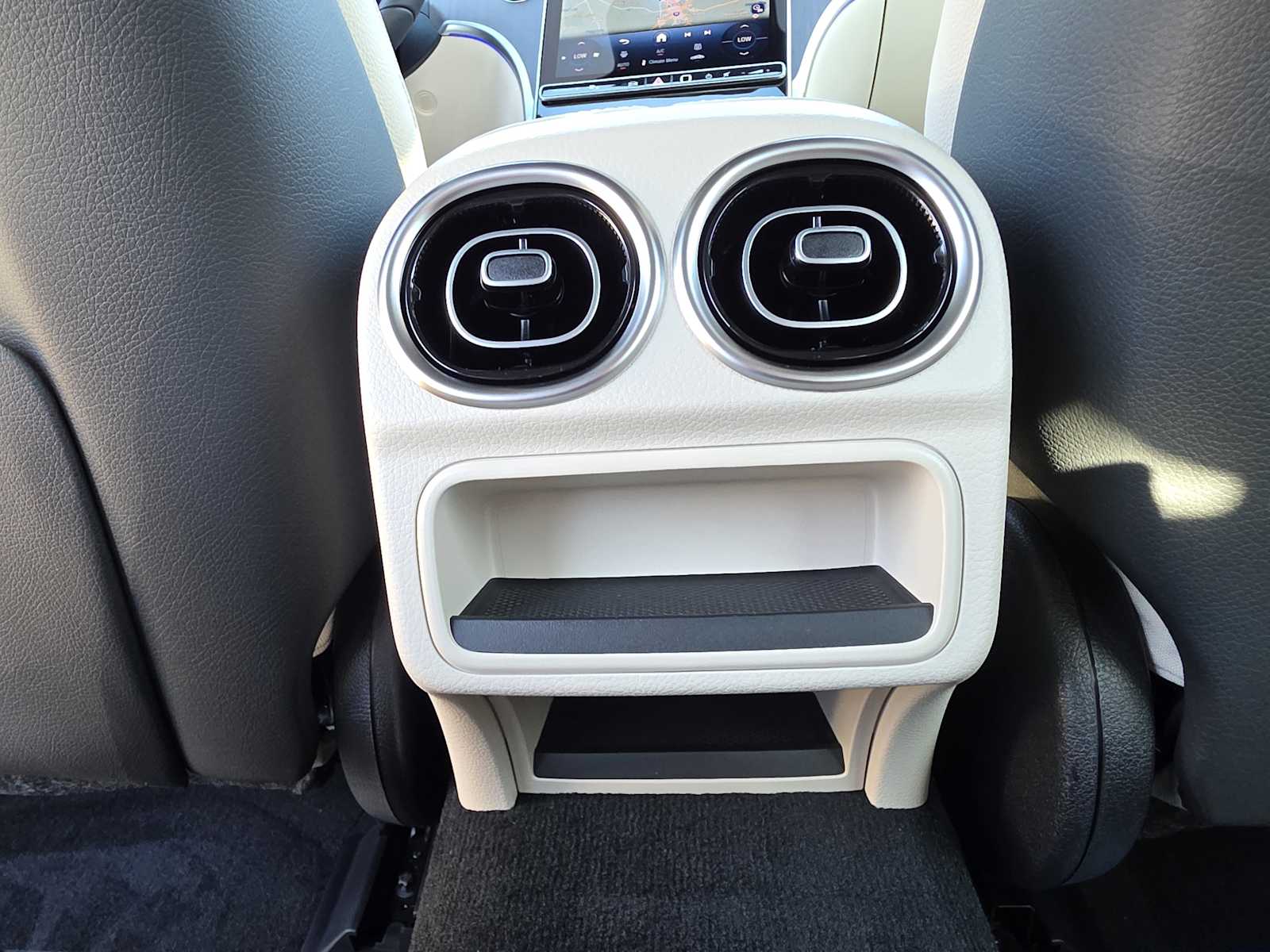 Thumbnail: 2026 Mercedes-Benz C-Class - 22